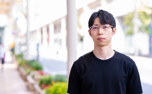オフィスでミーティング